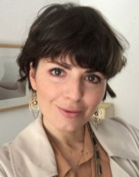 Marina Franco as Marina's friend