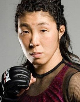 LLPW - L-1 2000: The Strongest Lady