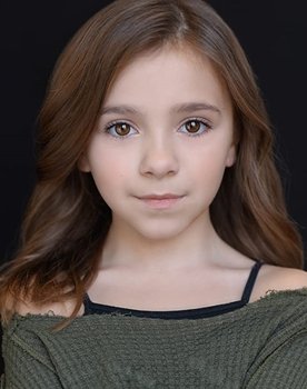 Olivia Edward as Jo