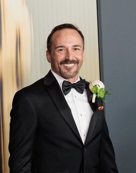 Jayson Dumenigo as Junior (as Jason Dumenigo)