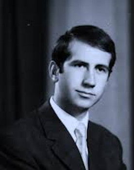 Agim Qirjaqi as Drejtori