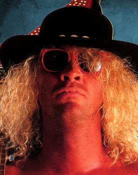 Mark Hildreth as Van Hammer
