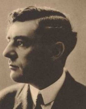 Leo Delaney as Detective