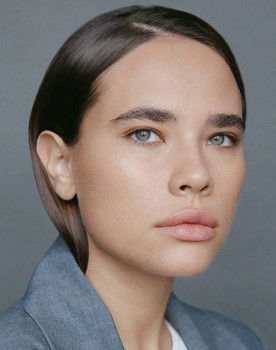 Anastasiya Reznik as 