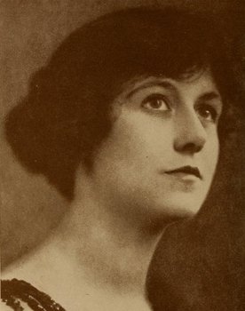 Peggy Hyland as Janet Hallard