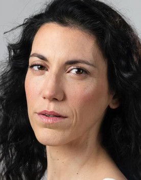 Rocío de Rolanda as Marisa