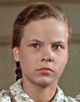 Susanne Pleger as Vera Wilder