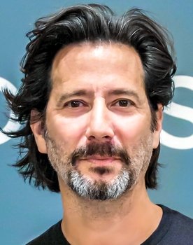 Henry Ian Cusick Photo