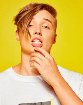 Isac Elliot