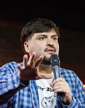 Nicolás Pontigo as Nicolás