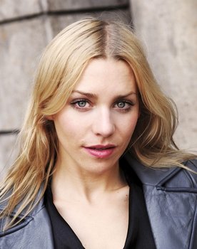 Julia Dietze