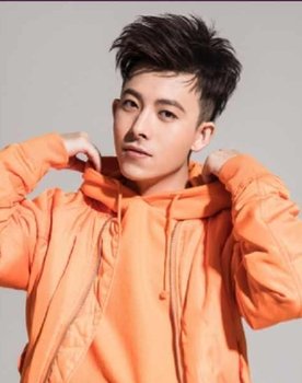 Tianqi Yang