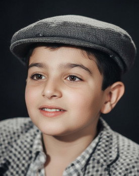 Uğur Uyguner as Ali