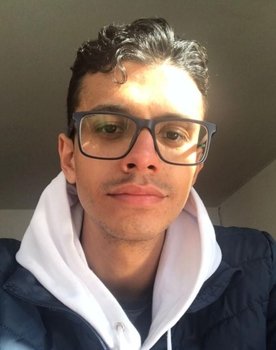 Vinícius Amaral as Jonas