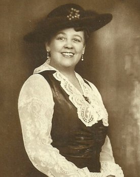 Anna Müller-Lincke as 