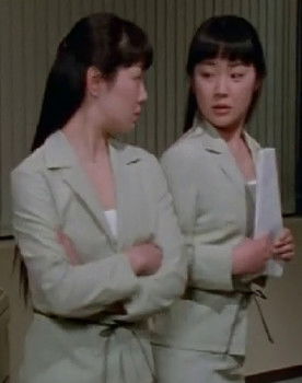 Akiyo Tomita as Twin in heaven