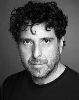 Juan Carlos Arráez as Coronel De Mille