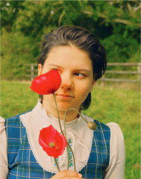 Alec Cottalorda as Humain.e