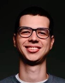 Víctor Medina as Self