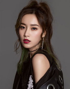 Xiao Wei as Priestess