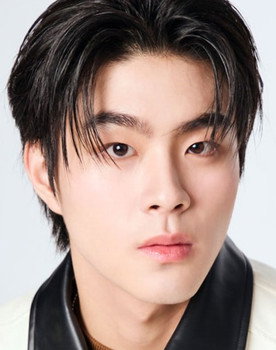 Thanachai Sakchaicharoenkul as Kit