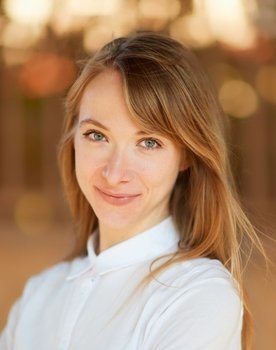 Pia Wildfellner as Self - Dietician