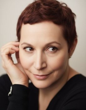 Sulamith Yaari as Follen