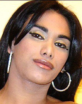 Claudia Lins
