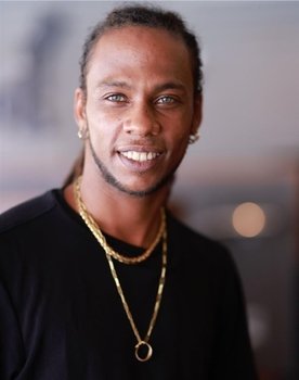 Sloan Decombes as Chris