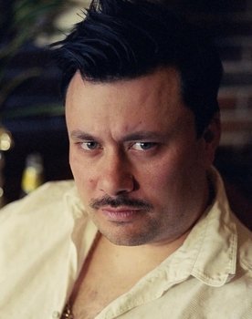 Martin Rohde as Heiko