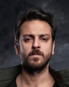 Erkan Kolçak Köstendil as Vartolu Saadettin/Salih Koçovalı