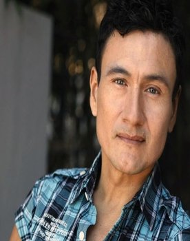 Albertossy Espinoza as Rune