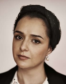 Taraneh Alidoosti as Samira