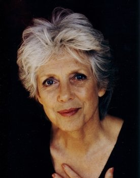 Vigga Bro as Gudrun