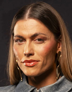 Alina Juhart as Fantasy