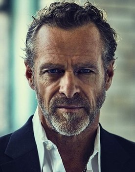 Steven Lyon