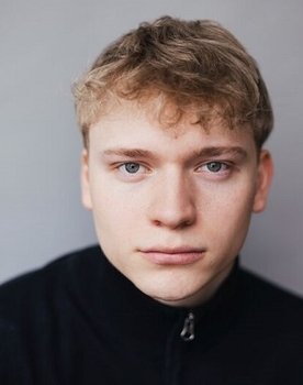 Sebastian Laux as SS-Soldat