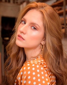 Silvia Tarazona as Cristina