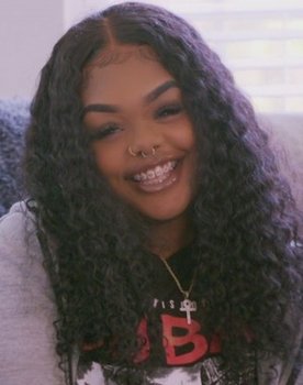 Kiaya Elliott as Herself