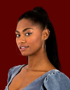 Nía Correia as Ana / Juana