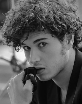 Giancarlo Commare as Tommaso