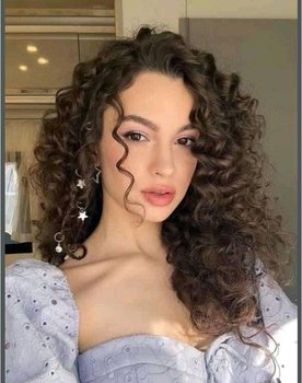 Su Burcu Yazgı Coşkun as Bahar (Küçük)