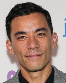 Conrad Ricamora