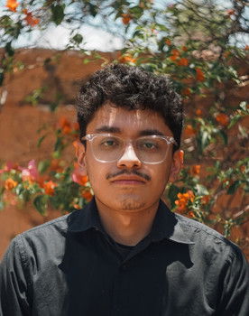 Axel Kuyoc Aldán as Goblin (voice)