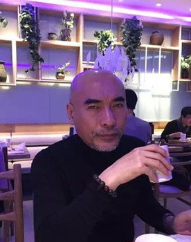 Wang Zeqing as 文泽远