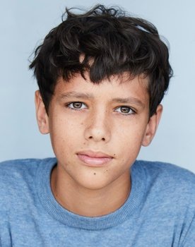 Lokota Kayn as Dylan