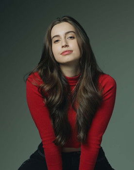 Gabriella lima as Liberdade Lesbian