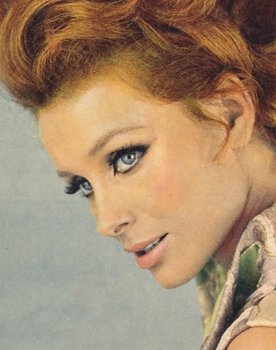 Erika Blanc as Elizabeth Hillary
