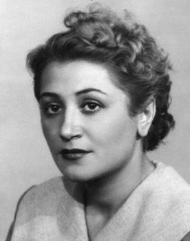 Aleksandra Smolyarova as Vustya Shuray