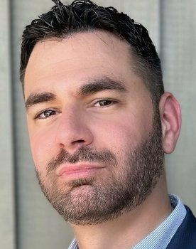 Michael Krysiewicz as Dan